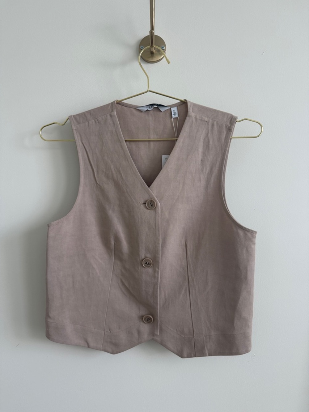 Sleeveless Button-Front Linen Blend Vest